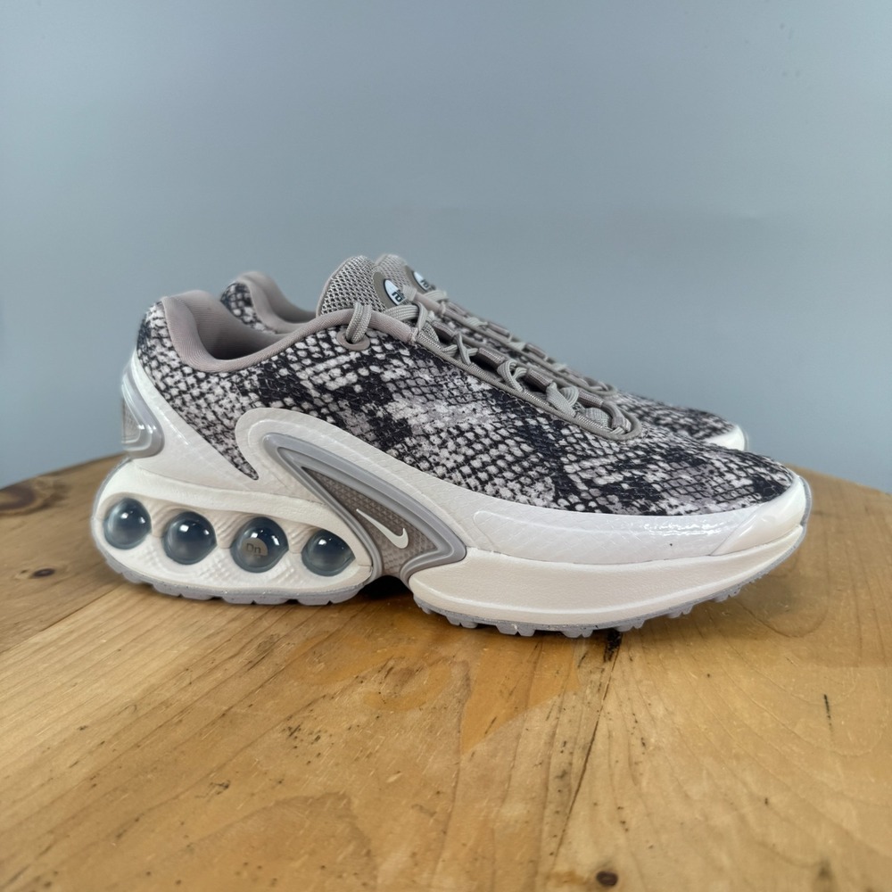 Nike Air Max DN Premium Women Size 6.5 Shoes Snakeskin Malt Brown Sneakers NEW